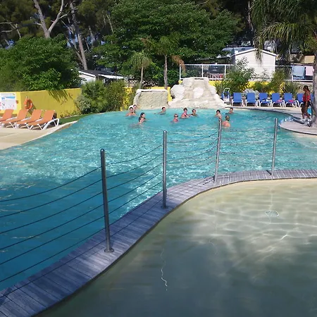 Campsite Camping De Ceyreste 4*